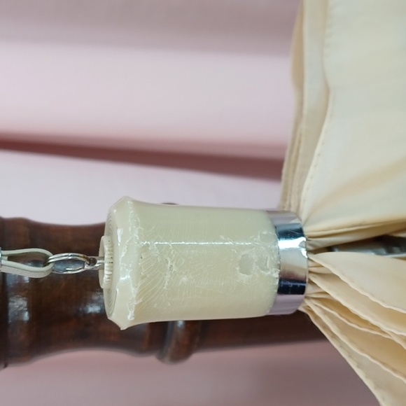 Vintage Umbrella - Picture 9 of 11